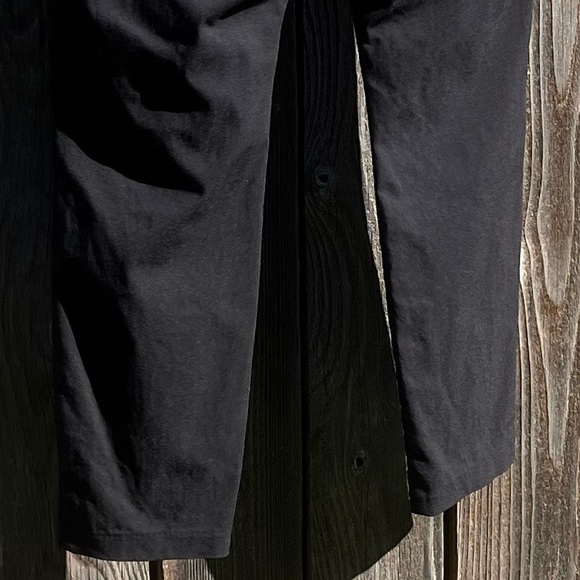 Signature Slimming Petite by Christopher & Banks cropped black pants size 6P - Picture 12 of 16